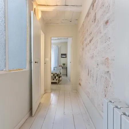 Universita E Centro Storico Mascarella * ボローニャ