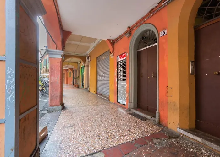 Guesthost - Universita E Centro Storico Mascarella * بولونيا