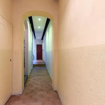 Universita E Centro Storico Mascarella Apartment *